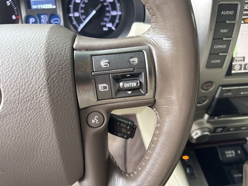 Used 2017 Lexus GX 460 Premium w/ Premium Package AWD/4WD image 19