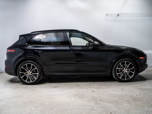 Used 2022 Porsche Cayenne S AWD/4WD image 8