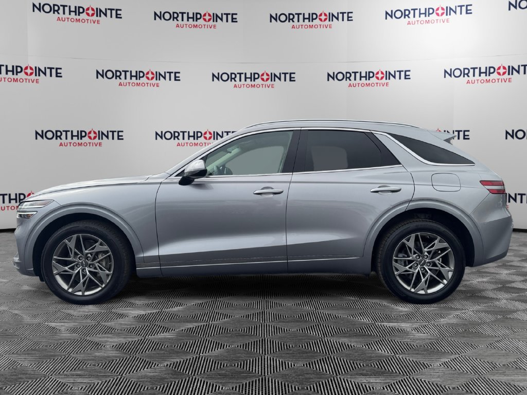 Used 2025 Genesis GV70 2.5T AWD/4WD image 3