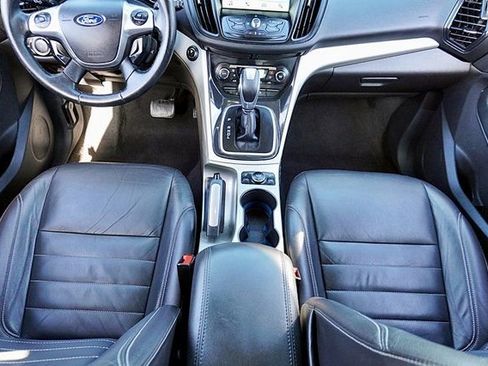 Used 2016 Ford C-MAX Energi SEL image 19