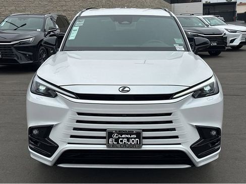 New 2026 Lexus TX 500h AWD image 3