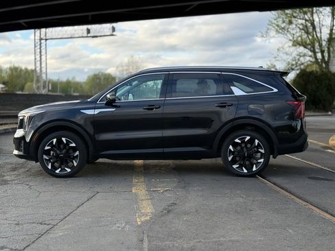 Used 2024 Kia Sorento X-Line EX AWD/4WD image 6