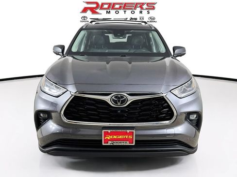 Used 2023 Toyota Highlander Limited AWD/4WD image 7