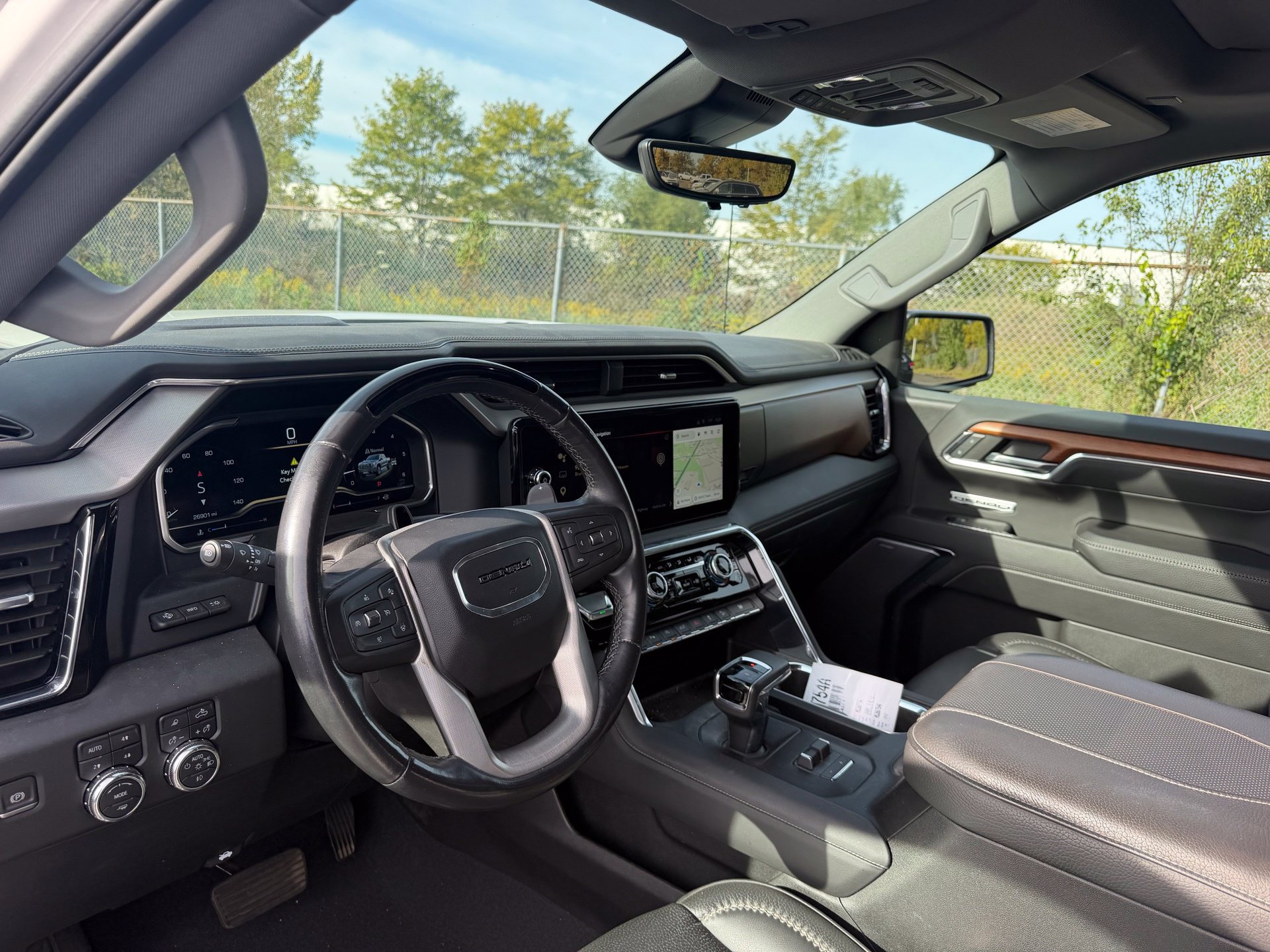 Used 2023 GMC Sierra 1500 Denali AWD/4WD image 11
