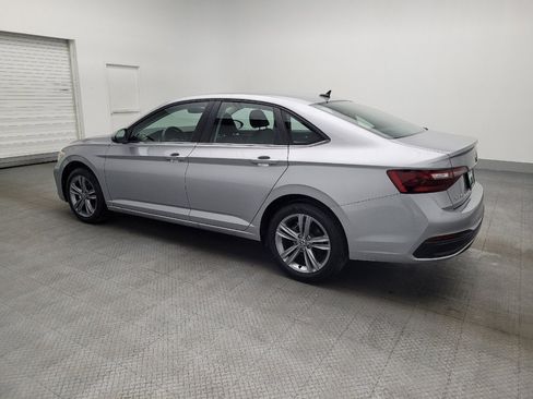 Used 2024 Volkswagen Jetta SE FWD image 3