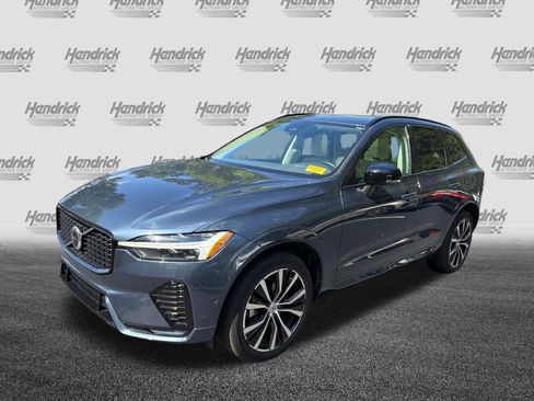 Used 2024 Volvo XC60 B5 Plus w/ Protection Package Premier AWD/4WD image 8