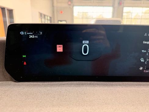 Used 2025 Ford Expedition Max Active image 37