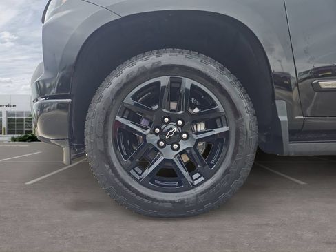 Used 2026 Chevrolet Silverado 1500 High Country w/ Midnight Edition AWD/4WD image 11