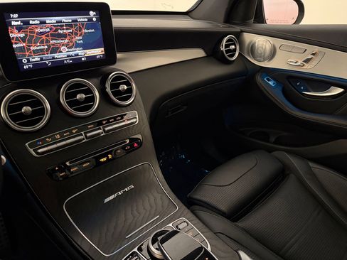 Used 2018 Mercedes-Benz GLC 63 AMG 4MATIC image 23