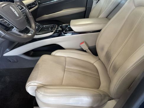 Used 2022 Lincoln Nautilus Reserve w/ Equipment Group 201A AWD/4WD image 11