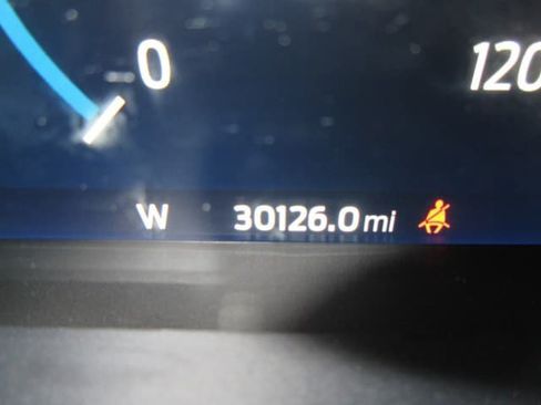 Used 2022 Ford F150 Lariat w/ Equipment Group 502A High AWD/4WD image 26