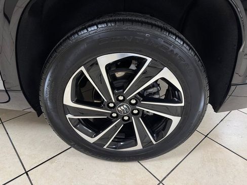 Used 2025 Buick Enclave Sport Touring image 25