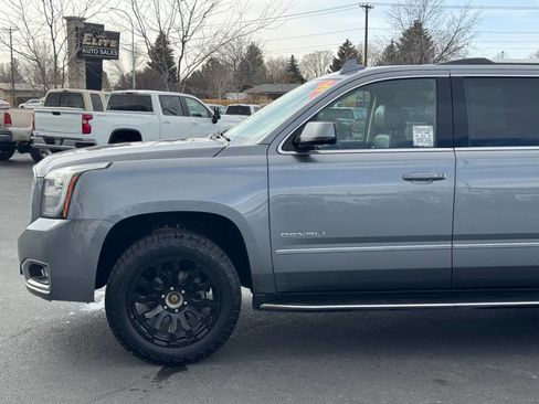 Used 2019 GMC Yukon XL Denali AWD/4WD image 13