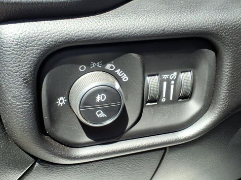Used 2026 RAM 2500 Laramie w/ Night Edition AWD/4WD image 15