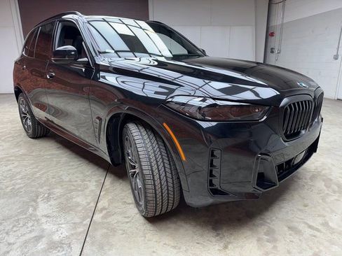 Used 2026 BMW X5 xDrive40i w/ M Sport Package AWD/4WD image 7