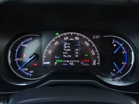 Used 2025 Toyota RAV4 XLE w/ Convenience Package AWD/4WD image 25