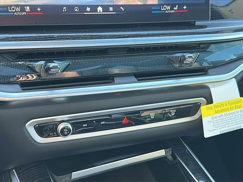 New 2026 BMW X5 xDrive40i w/ M Sport Package image 25