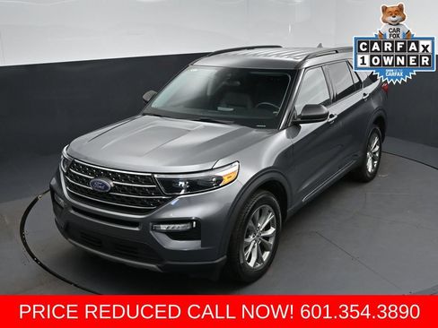 Used 2023 Ford Explorer XLT w/ Equipment Group 202A AWD/4WD image 30