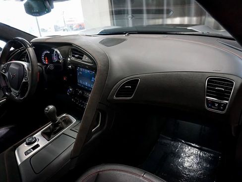 Used 2019 Chevrolet Corvette Z06 image 37