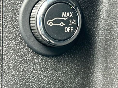 Used 2021 Cadillac XT6 Premium Luxury AWD/4WD image 32