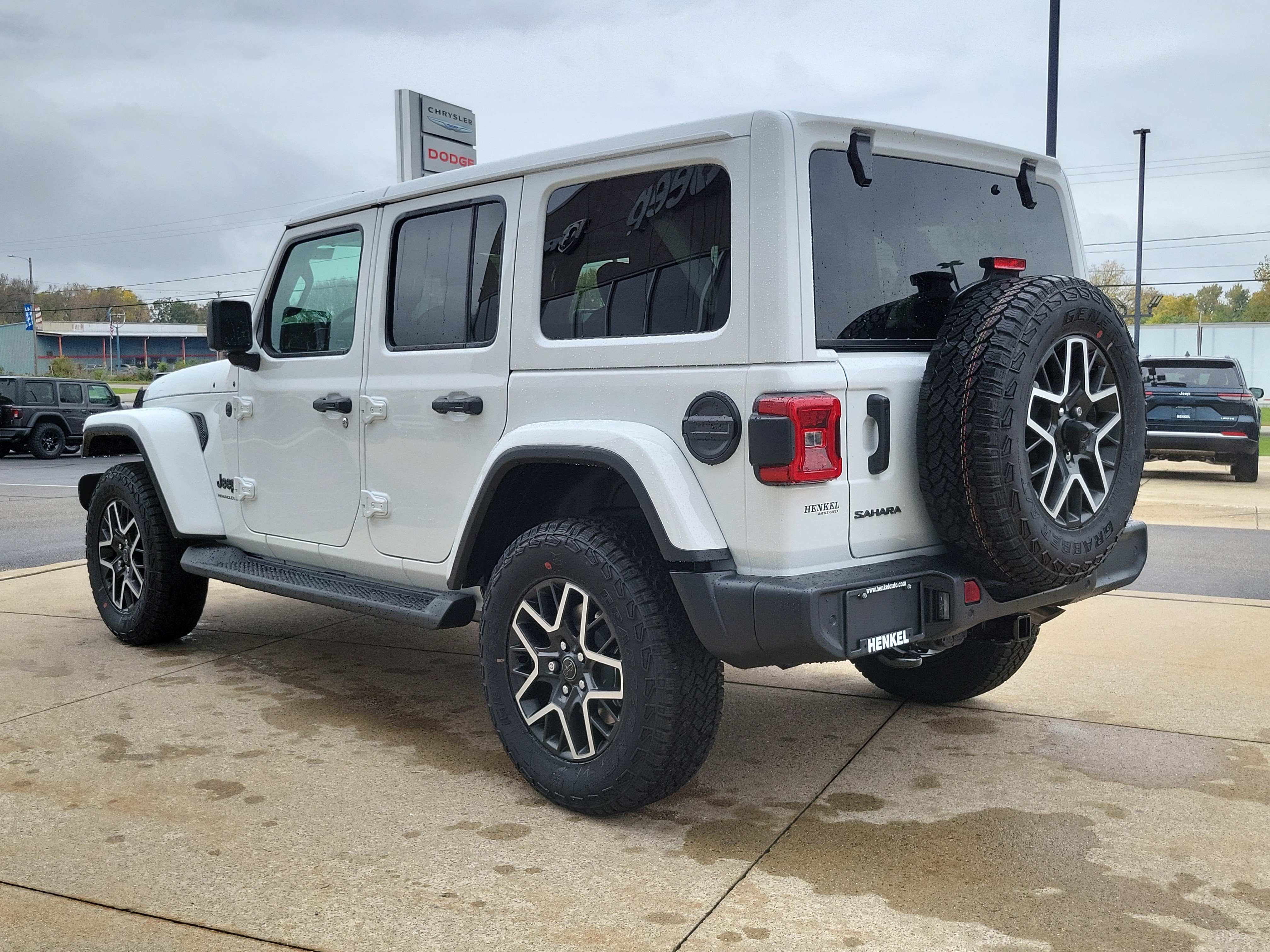 New 2027 Jeep Wrangler Unlimited Sahara AWD/4WD image 3
