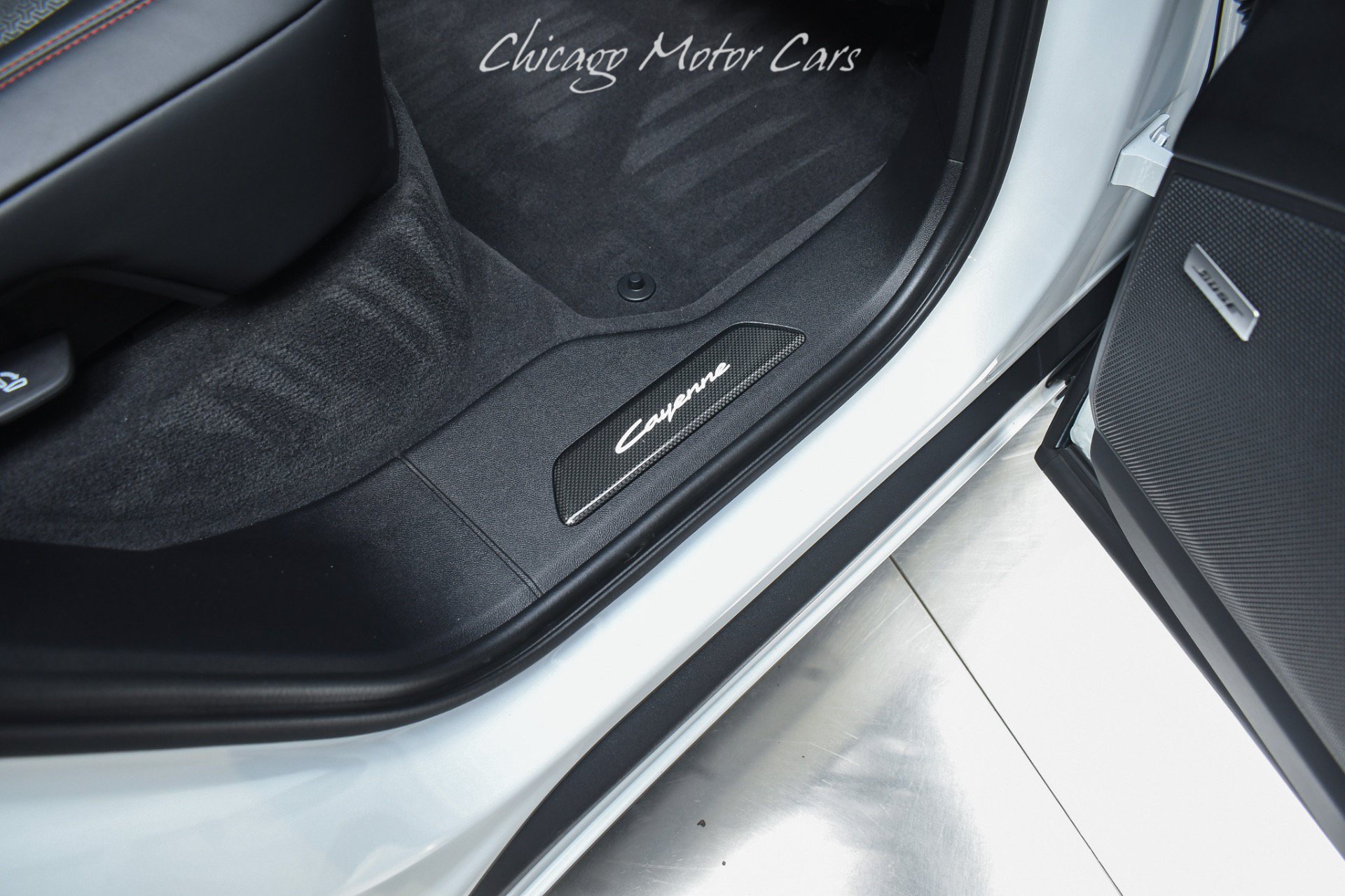 Used 2025 Porsche Cayenne GTS AWD/4WD image 27