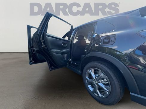 Used 2027 Honda HR-V LX image 31
