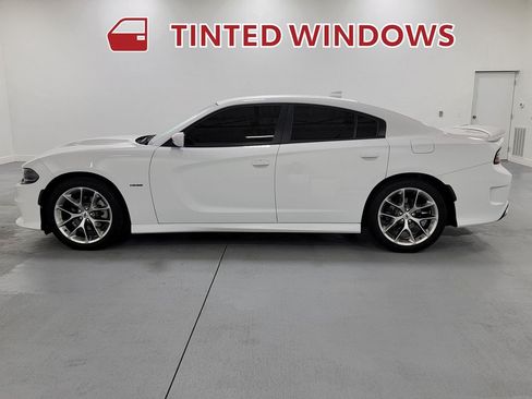 Used 2019 Dodge Charger R/T w/ Plus Group RWD image 5