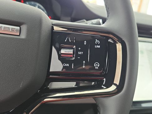 New 2026 Land Rover Range Rover Evoque Dynamic SE image 18