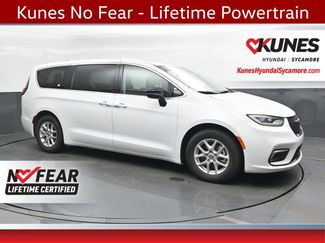 Used 2024 Chrysler Pacifica Touring-L FWD video 1
