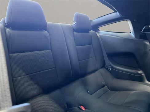 Used 2013 Ford Mustang GT image 17