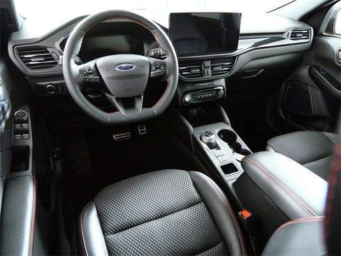 Used 2024 Ford Escape ST-Line w/ Tech Pack #1 image 3