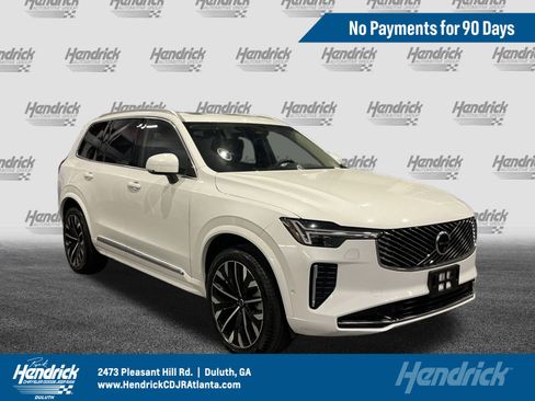 Used 2025 Volvo XC90 B6 Plus image 1