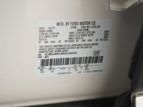 Used 2024 Lincoln Aviator Black Label image 31