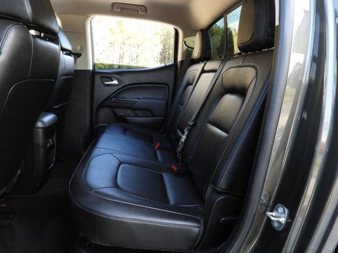 Used 2018 Chevrolet Colorado Z71 image 38