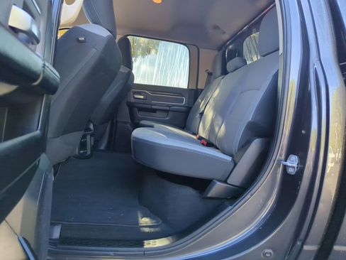 Used 2019 RAM 2500 Big Horn image 16