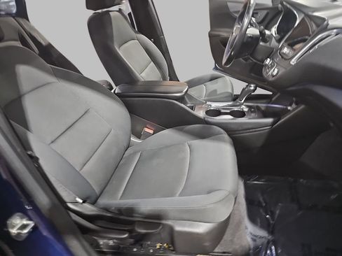 Used 2017 Chevrolet Malibu LT FWD image 13