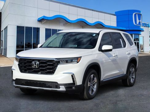 New 2025 Honda Pilot EX-L image 2