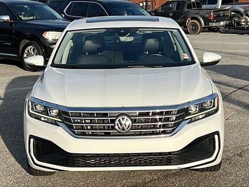 Used 2020 Volkswagen Passat 2.0T R-Line image 2