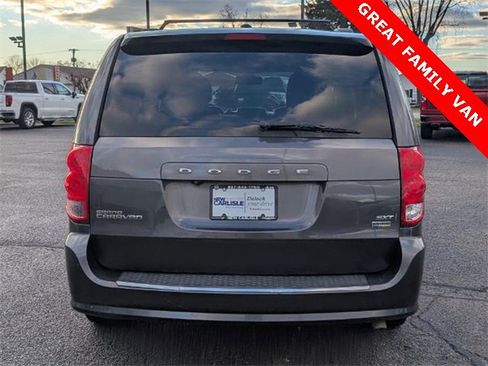 Used 2019 Dodge Grand Caravan SXT image 6