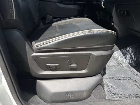 Used 2024 RAM 2500 Laramie AWD/4WD image 11