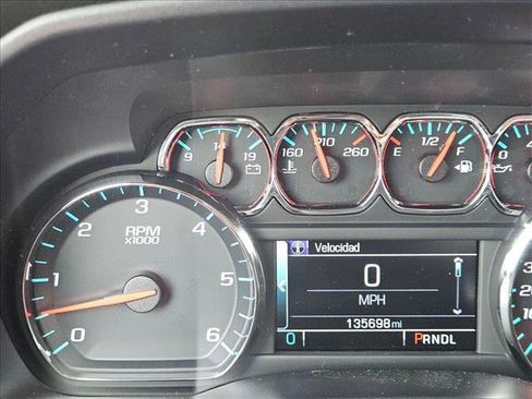Used 2018 Chevrolet Silverado 1500 LT w/ Texas Edition RWD image 11