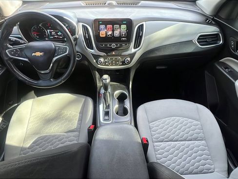 Used 2018 Chevrolet Equinox LT w/ Sun & Infotainment Package FWD image 11