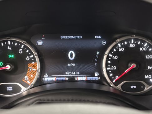 Used 2022 Jeep Renegade Latitude AWD/4WD image 16