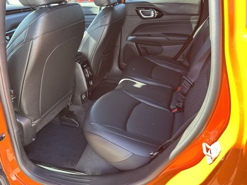 New 2026 Jeep Compass Latitude image 24