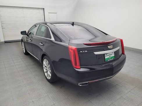 Used 2017 Cadillac XTS Luxury FWD image 5