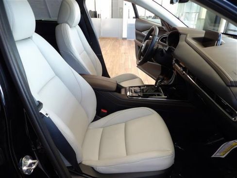 Certified 2025 MAZDA CX-30 2.5 Turbo w/ Premium Plus Pkg image 14