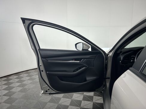 Used 2025 MAZDA MAZDA3 s image 27