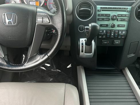 Used 2010 Honda Pilot EX-L image 16