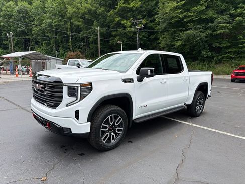 New 2026 GMC Sierra 1500 AT4 w/ AT4 Premium Package AWD/4WD image 2